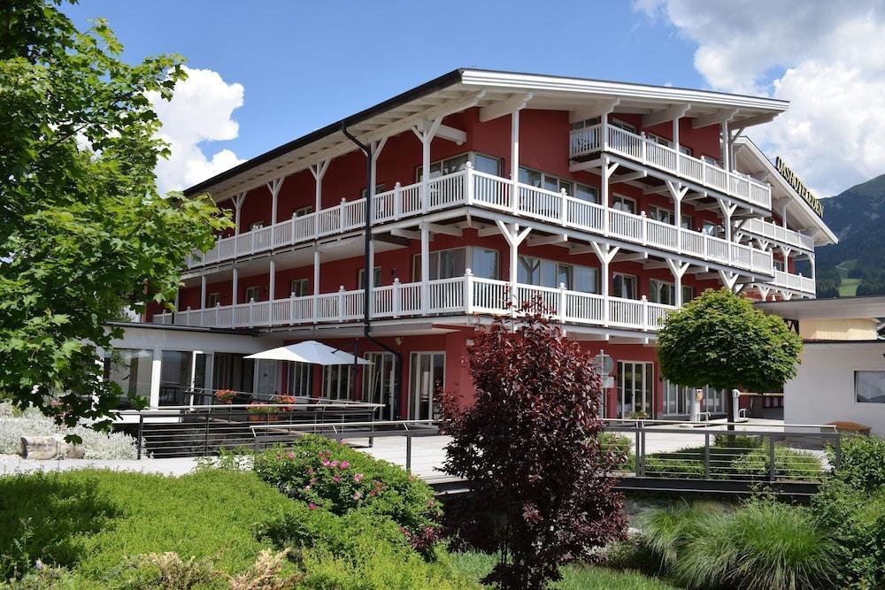 Das Hotel Eden - Das Aktiv- & Wohlfuehlhotel In Tirol Auf 1200M Hoehe Seefeld no Tirol Exterior foto